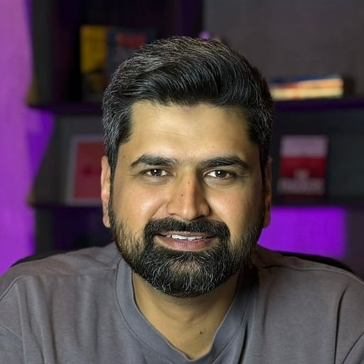 Headshot of Nadir Dogar